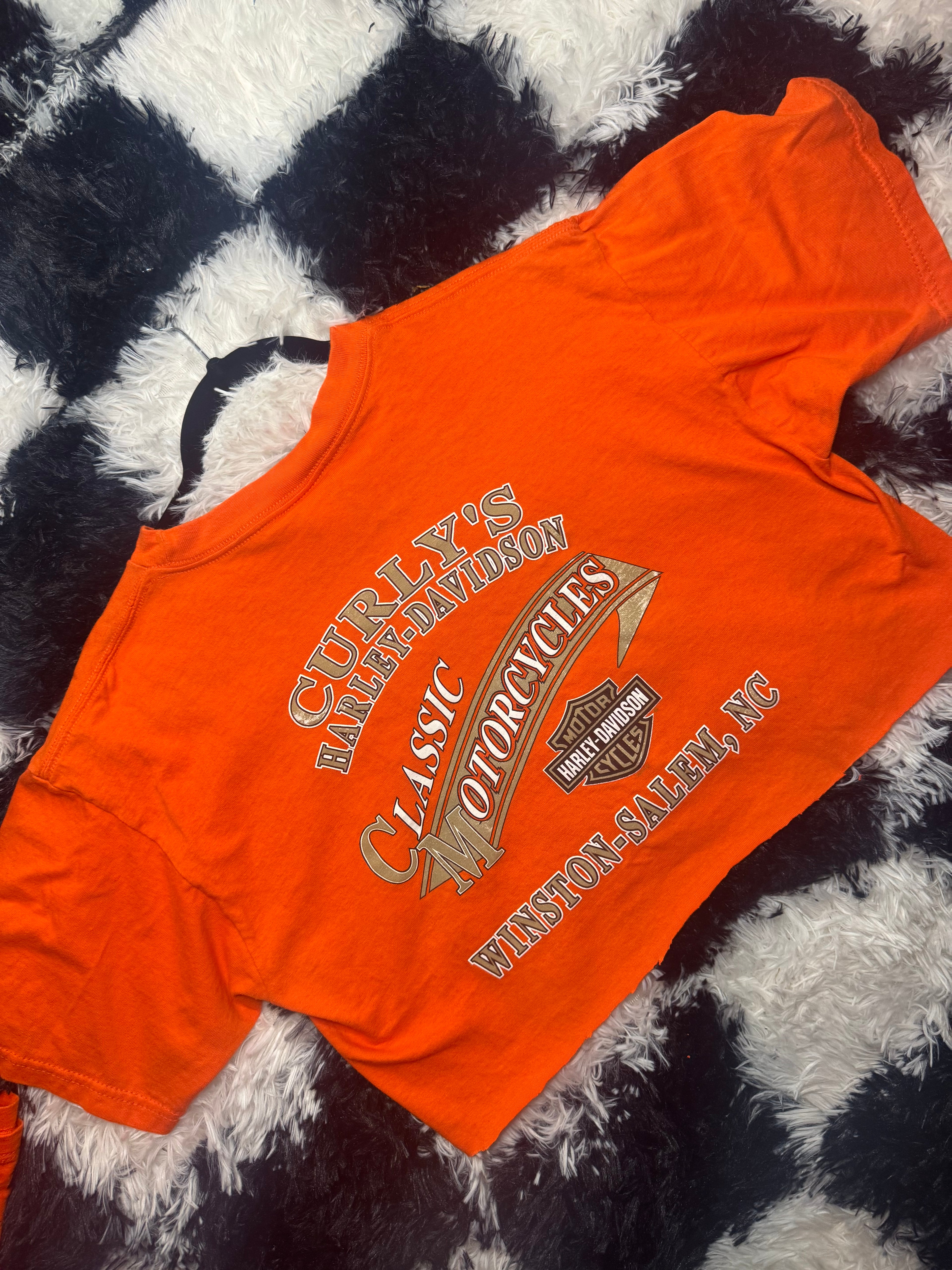 Curly’s HD Cropped